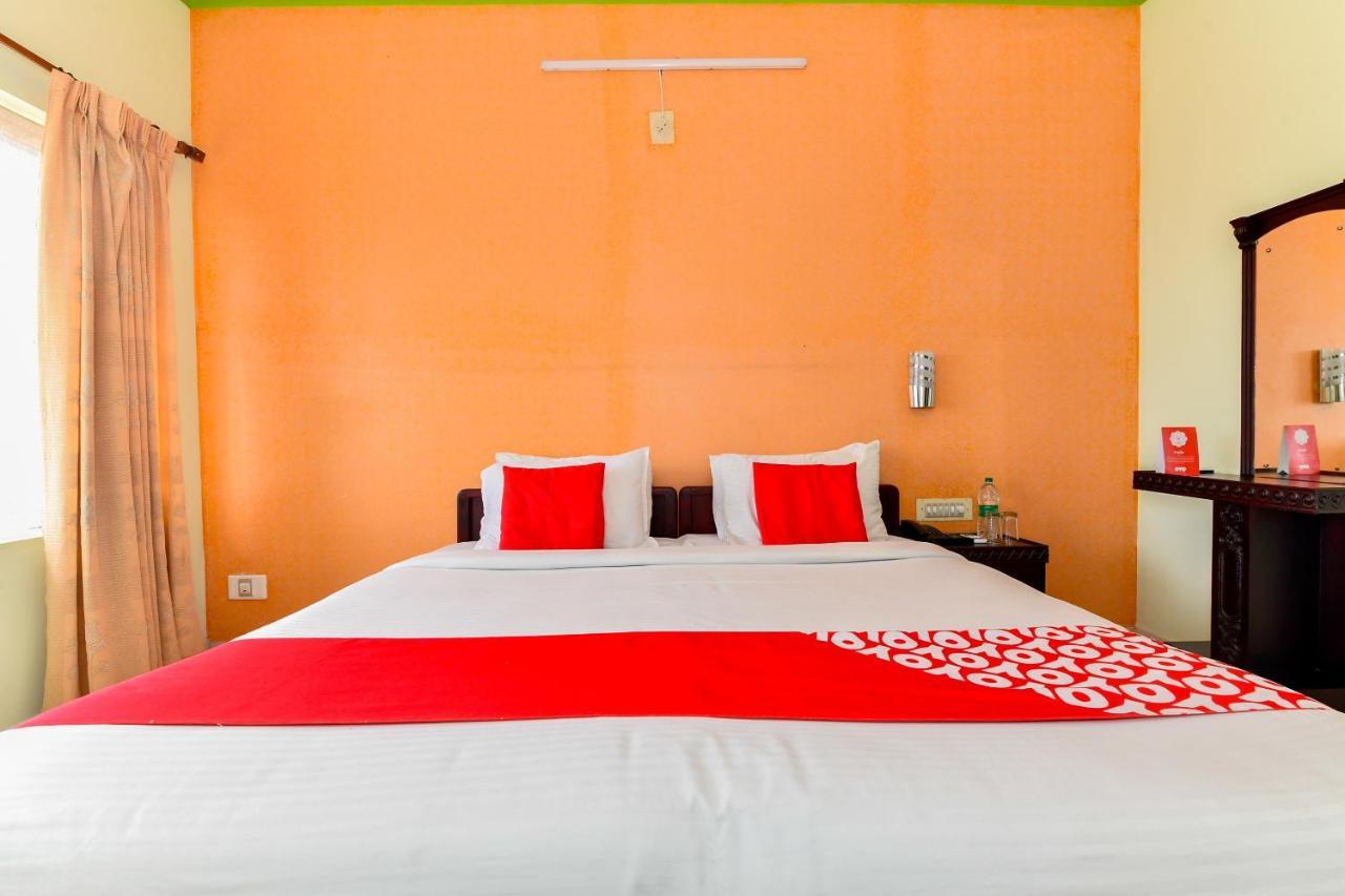 Oyo Flagship 9560 Hotel Bellwether Коччи Экстерьер фото